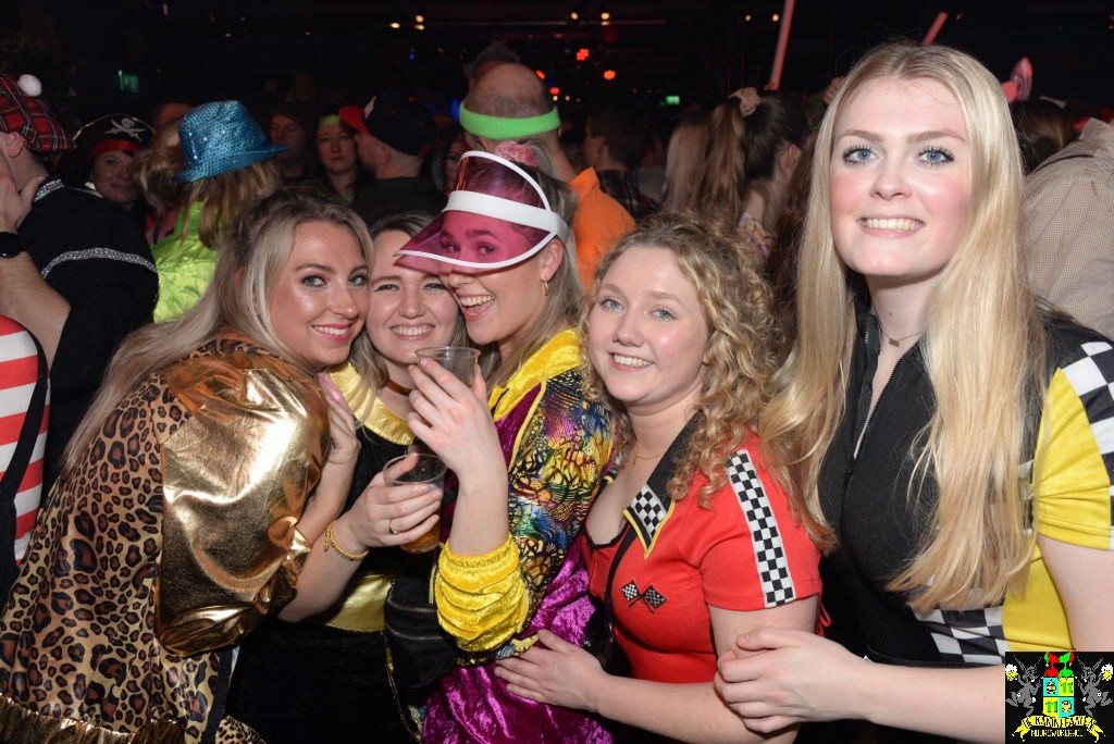 ../Images/Carnavals vrijdagavond in VdG 101.jpg